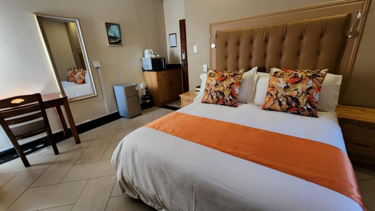 Lilypark Lodge Rustenburg Exteriör bild
